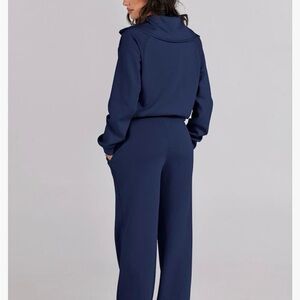 EUC 2 piece athleisure suit. Navy blue. Worn once.